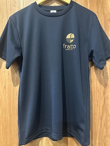 frattoオリジナル　　ワンポイントTシャツ ネイビーxゴールド