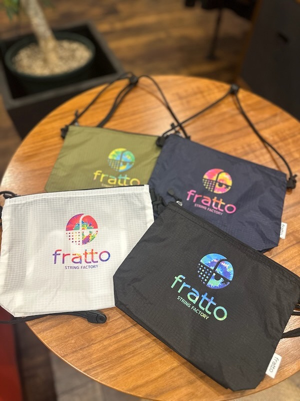 fratto  オリジナル　サコッシュ　〈オンラインショップ限定カラー〉
