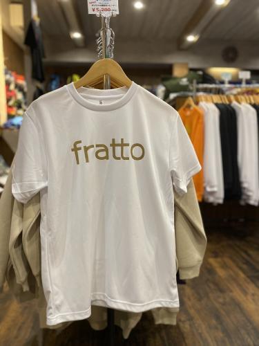 frattoオリジナル　　 Tシャツ　ロゴ　　　ホワイトxゴールド