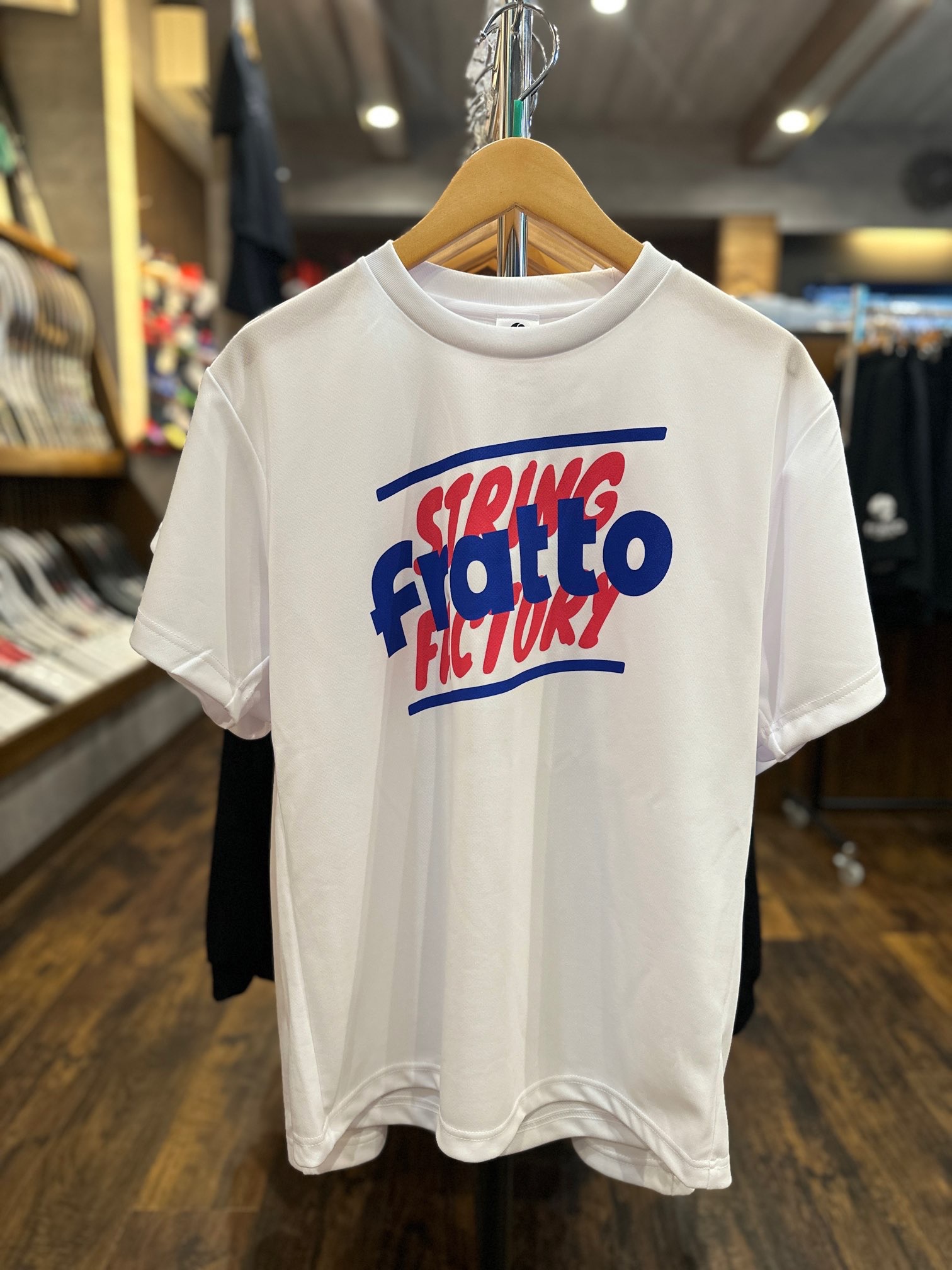 frattoオリジナル　　Tシャツ　　　POP in　　　ホワイト