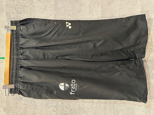 YONEX　x　fratto　コラボ七分丈パンツ 　ブラック×シルバー　YOS23038