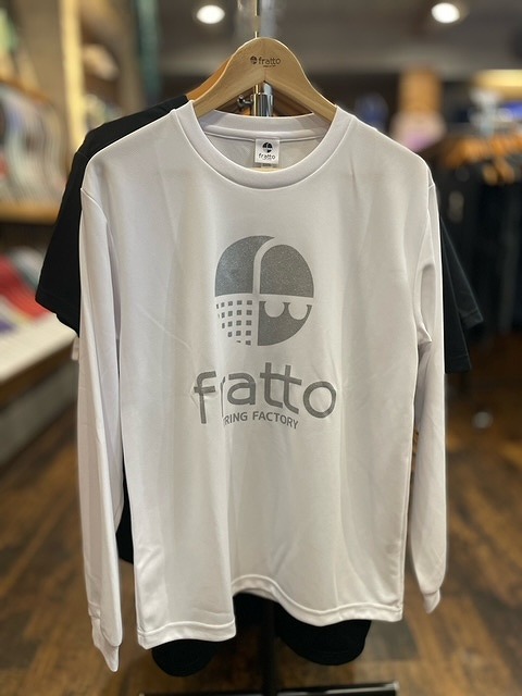 frattoオリジナル　　ロングTシャツ　　　マーク　　　　　　　ホワイトｘシルバー