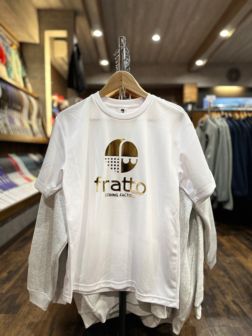 frattoオリジナル　　 金箔Tシャツ　　　　ホワイト