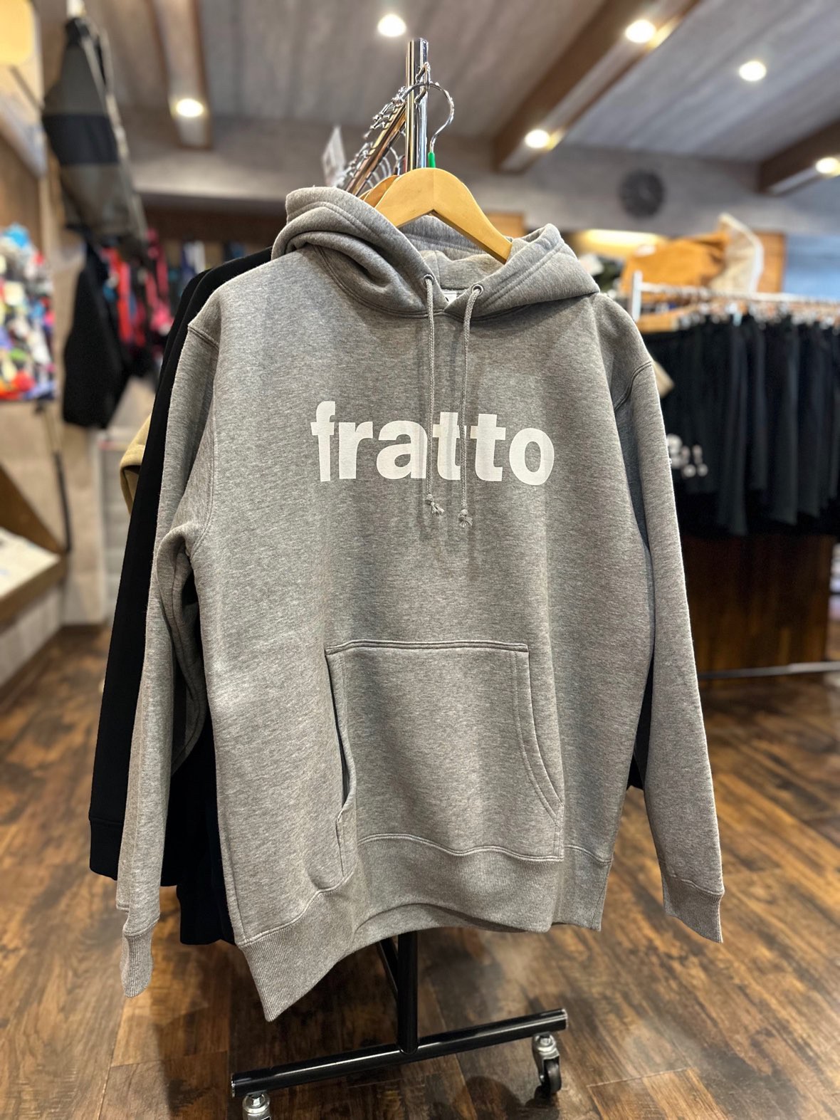 fratto トレーナー - www.queenameenata.com